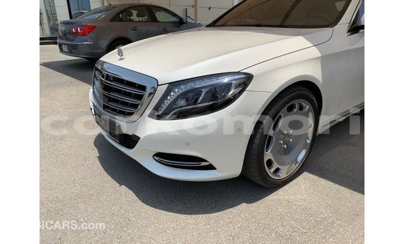 Buy Import Mercedes-Benz 190 White Car in Import - Dubai in Great Comore Buy Import Mercedes-Benz 190 White Car in Import - Dubai in Great Comore