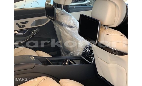 Buy Import Mercedes-Benz 190 White Car in Import - Dubai in Great Comore Buy Import Mercedes-Benz 190 White Car in Import - Dubai in Great Comore