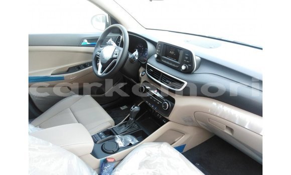 Buy Import Hyundai Tucson White Car in Import - Dubai in Great Comore Buy Import Hyundai Tucson White Car in Import - Dubai in Great Comore