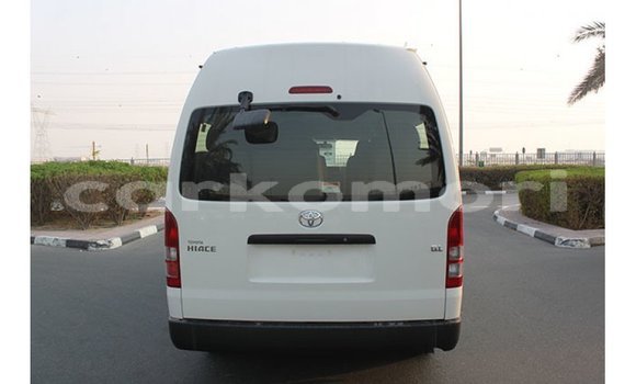 Buy Import Toyota Hiace White Car in Import - Dubai in Great Comore Buy Import Toyota Hiace White Car in Import - Dubai in Great Comore