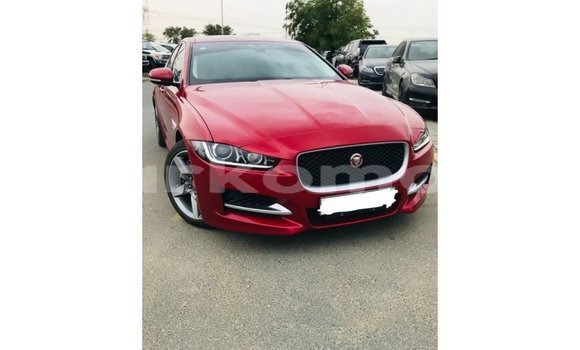 Acheter Import Voiture Jaguar XE Rouge à Import - Dubai, Grande Comore Acheter Import Voiture Jaguar XE Rouge à Import - Dubai, Grande Comore