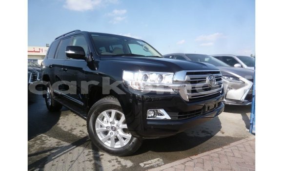 Buy Import Toyota Land Cruiser Black Car in Import - Dubai in Great Comore