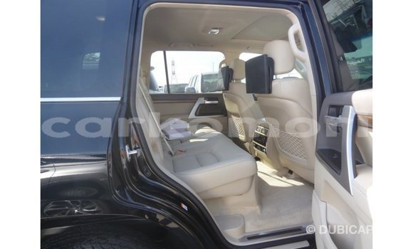 Buy Import Toyota Land Cruiser Black Car in Import - Dubai in Great Comore Buy Import Toyota Land Cruiser Black Car in Import - Dubai in Great Comore