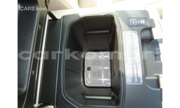 Buy Import Toyota Land Cruiser Black Car in Import - Dubai in Great Comore Buy Import Toyota Land Cruiser Black Car in Import - Dubai in Great Comore