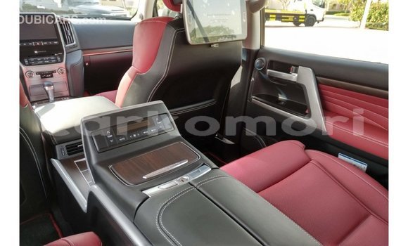 Buy Import Toyota Land Cruiser Black Car in Import - Dubai in Great Comore Buy Import Toyota Land Cruiser Black Car in Import - Dubai in Great Comore
